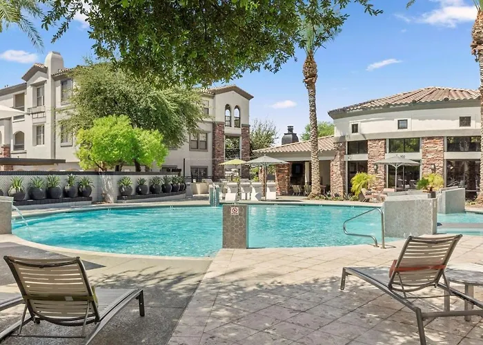 Cozysuites By The Stadium With Pool 23