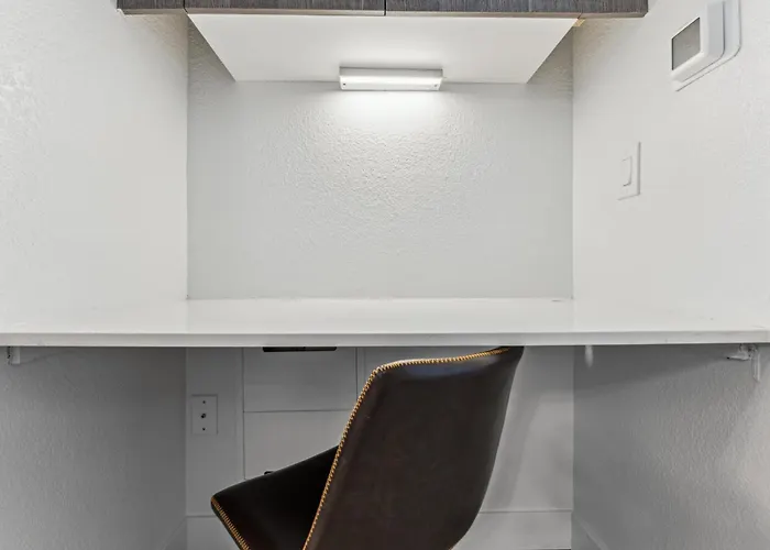 Cozysuites By The Stadium With Pool 23 Apartment
