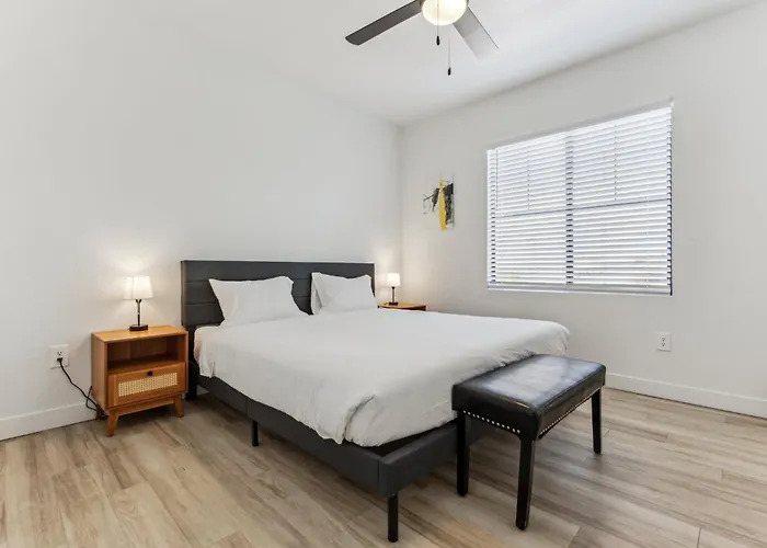 Cozysuites By The Stadium With Pool 23