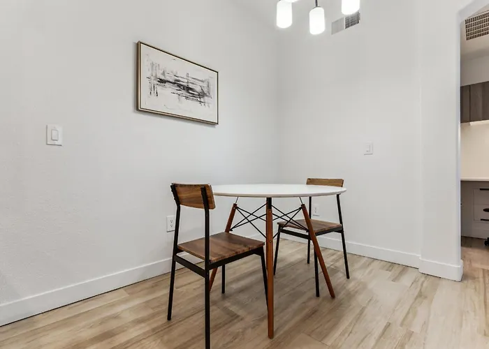 Apartment Cozysuites By The Stadium With Pool 23 *