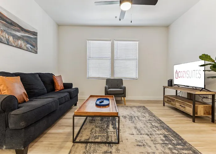 Cozysuites By The Stadium With Pool 23 *